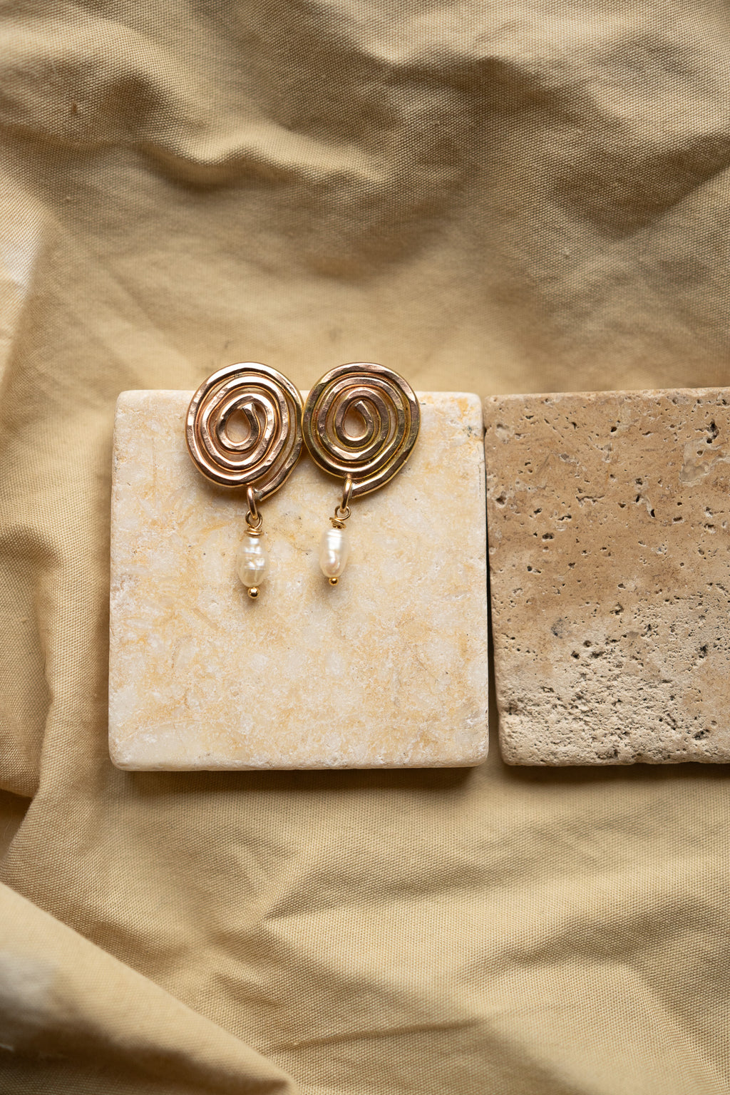 Serenity Studs Goldfill