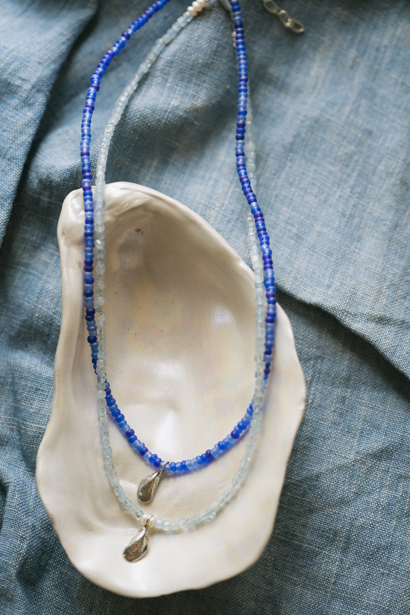 Mussel Aquamarine Strand.