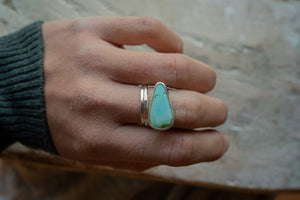 East + West Ring. Size 8.75.